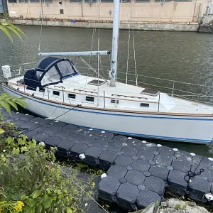 1984 Endeavour 35