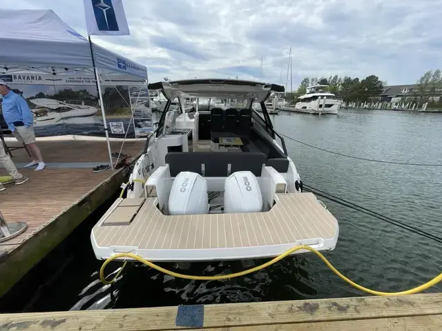 Bavaria Vida 33