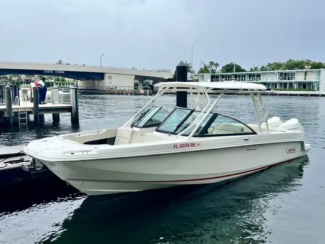 Boston Whaler 270 Vantage