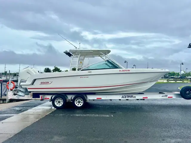 Boston Whaler 270 Vantage