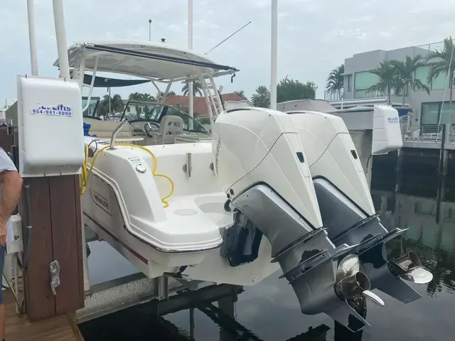 Boston Whaler 270 Vantage