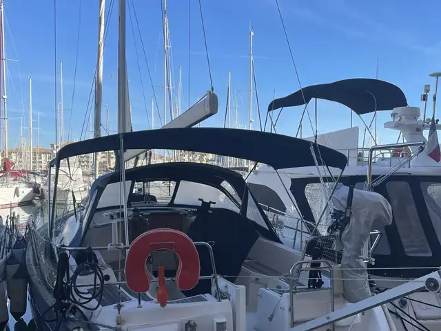 Beneteau Oceanis Clipper 423