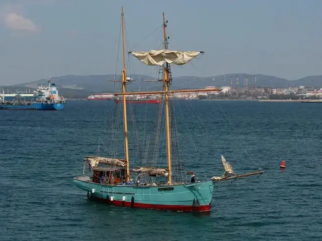 Abels Shipyard Replica Topsail Schooner