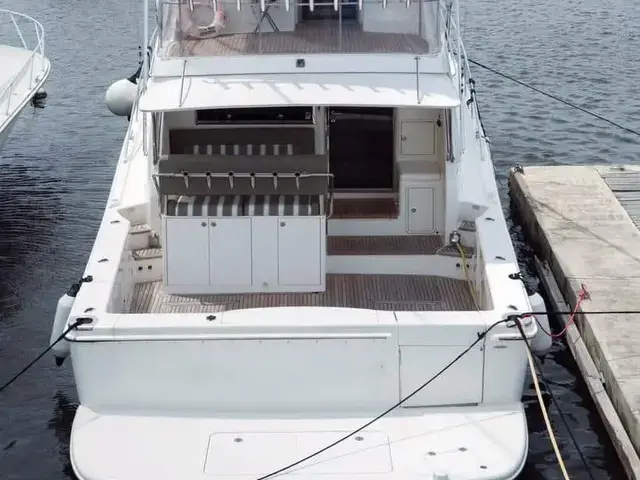 Riviera Enclosed Flybridge