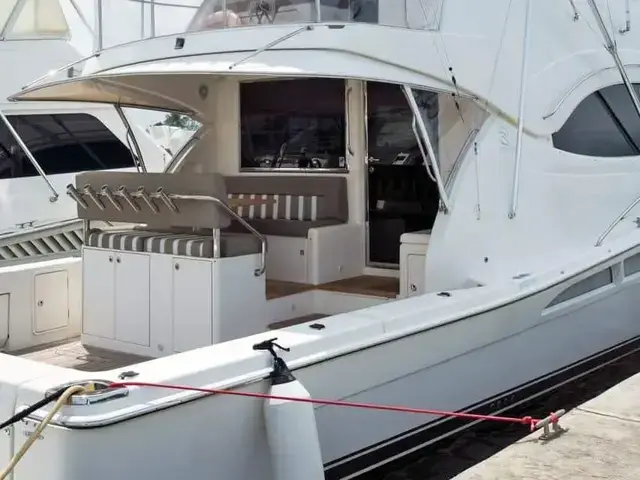 Riviera Enclosed Flybridge