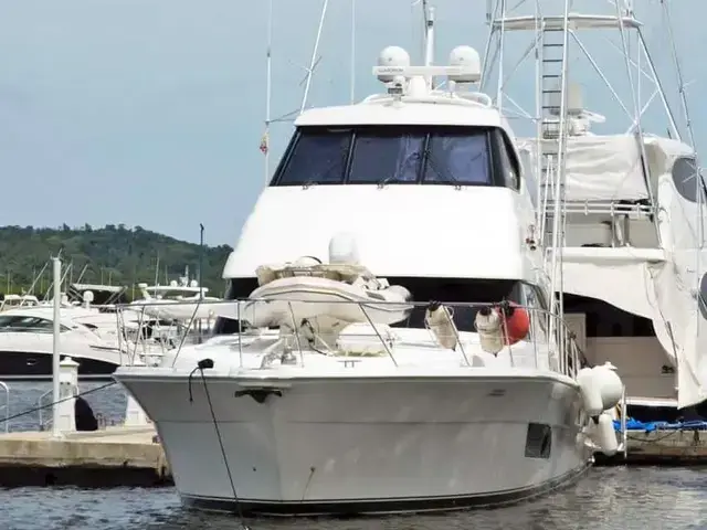 Riviera Enclosed Flybridge