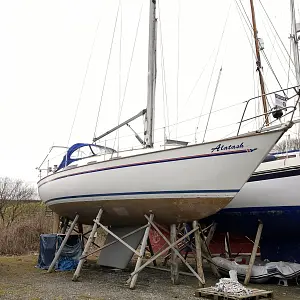 1984 Sadler 34 Fin keel