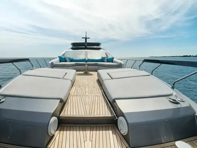 Azimut S8