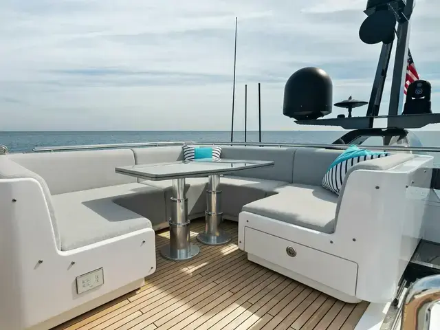 Azimut S8