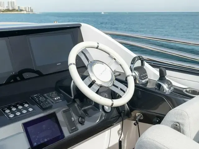 Azimut S8