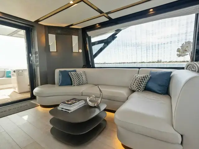 Azimut S8