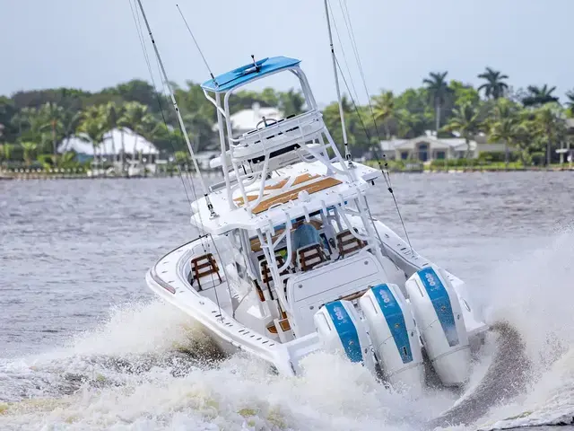 Invincible Boats 43 Open Fisherman