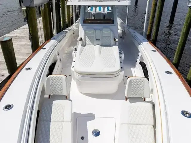 Invincible Boats 43 Open Fisherman