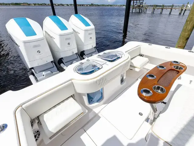 Invincible Boats 43 Open Fisherman