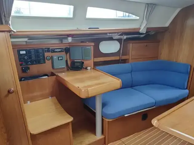 Jeanneau Sun Odyssey 37