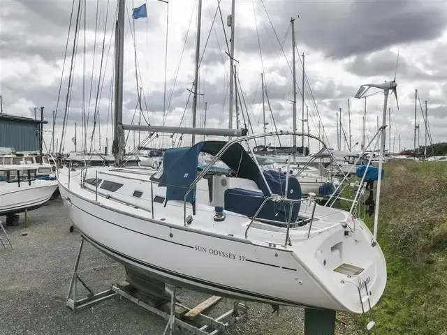 Jeanneau Sun Odyssey 37