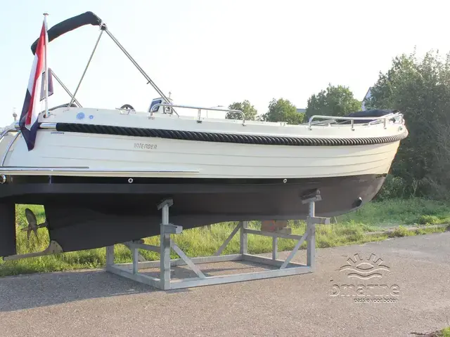 Interboat Intender 660