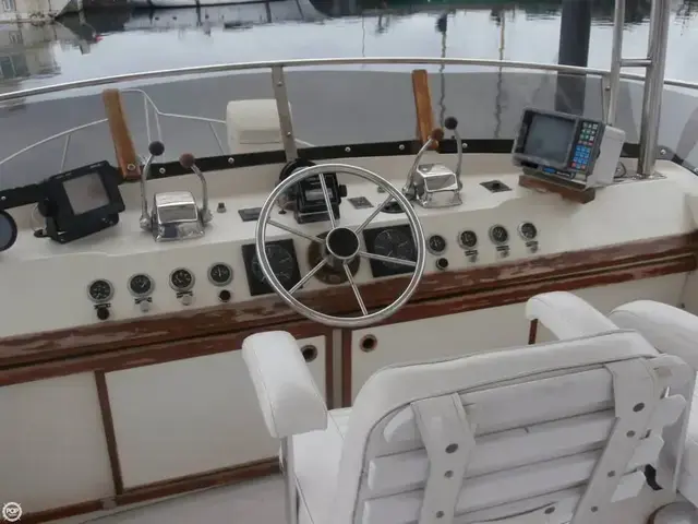 Chris-Craft 420 Sport Fisher