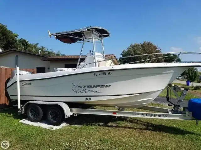 Seaswirl Striper 2101 CC