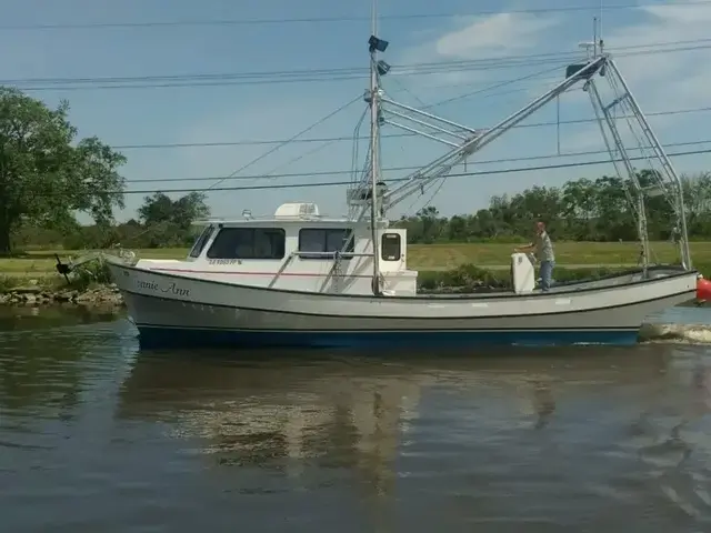 Bobby Boudreaux 41 Fiberglass Lafitte Skiff