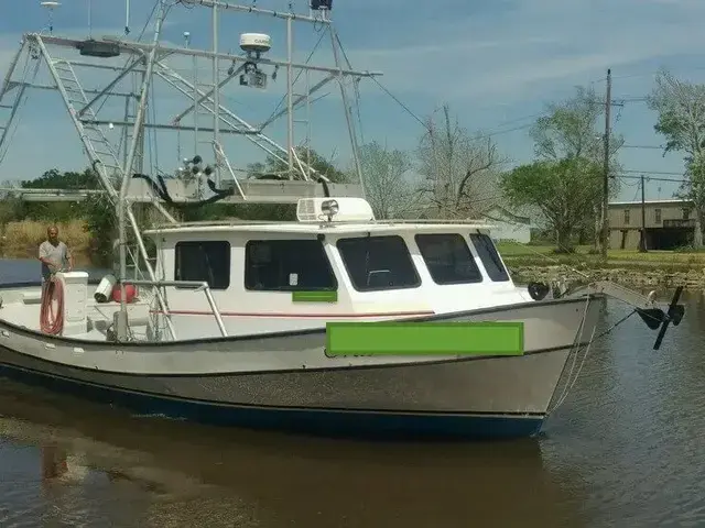 Bobby Boudreaux 41 Fiberglass Lafitte Skiff