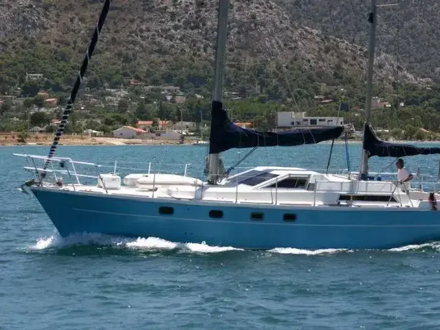 Ferretti Yachts Altura Ketch 422