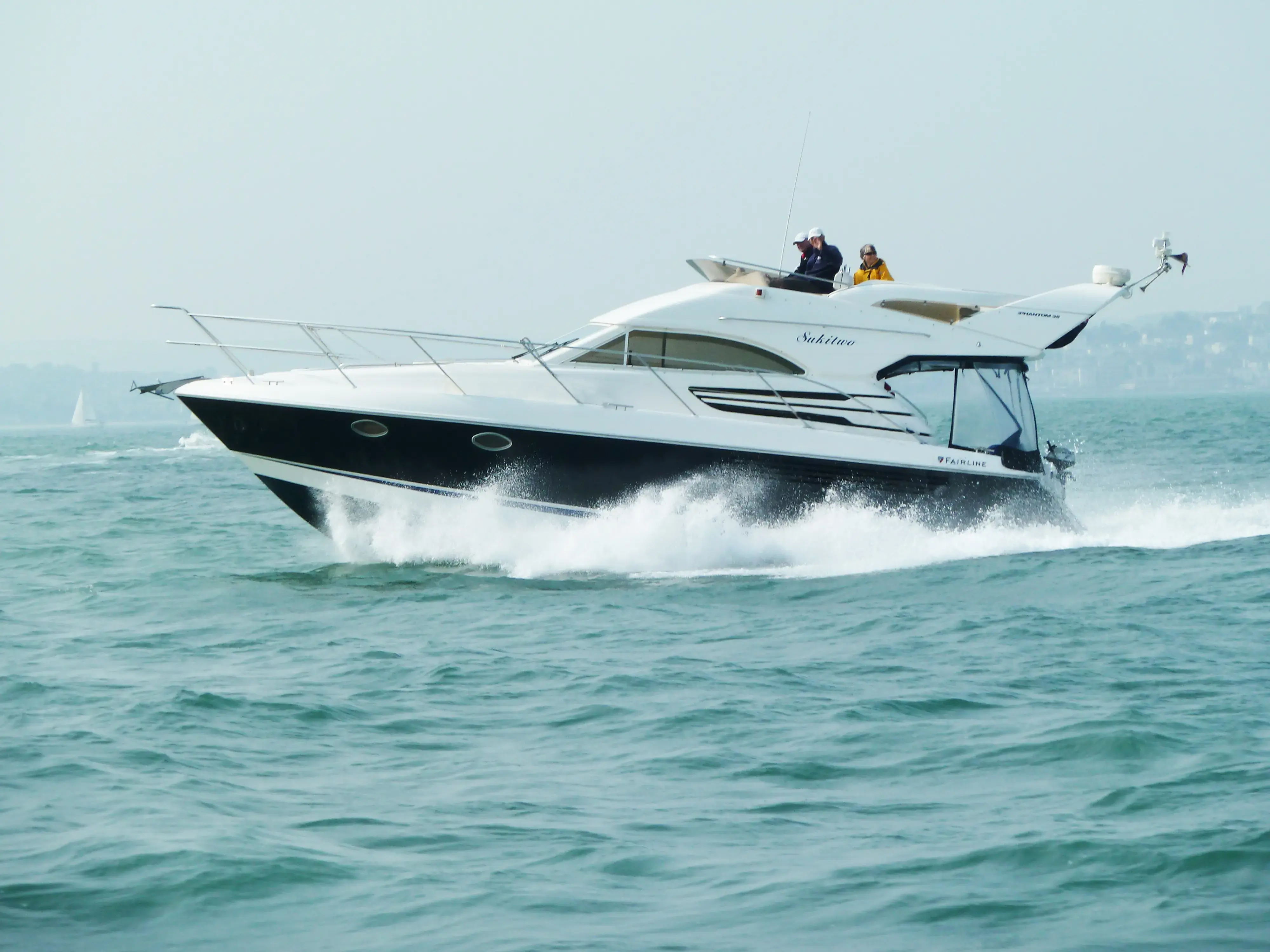 Ferretti Yachts Phantom 38