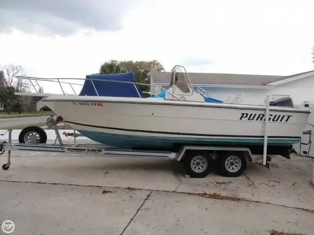 Pursuit 2100 Center Console