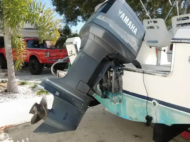 Pursuit 2100 Center Console