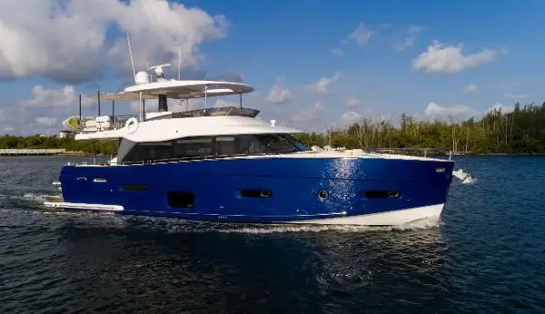 Azimut Magellano 66