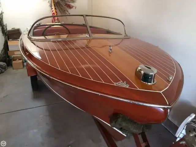 Chris-Craft 19 Capri