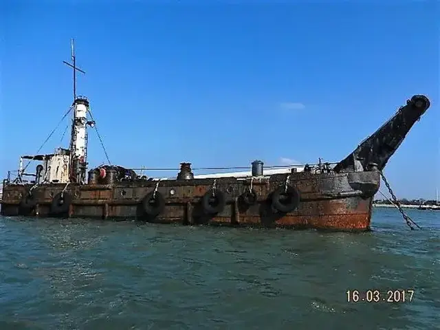 Salvage Dumb Lifting Barge