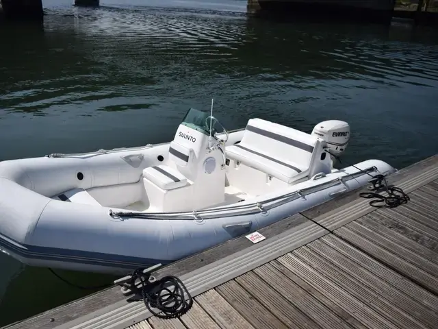 Zodiac Yacht Line 500 RL