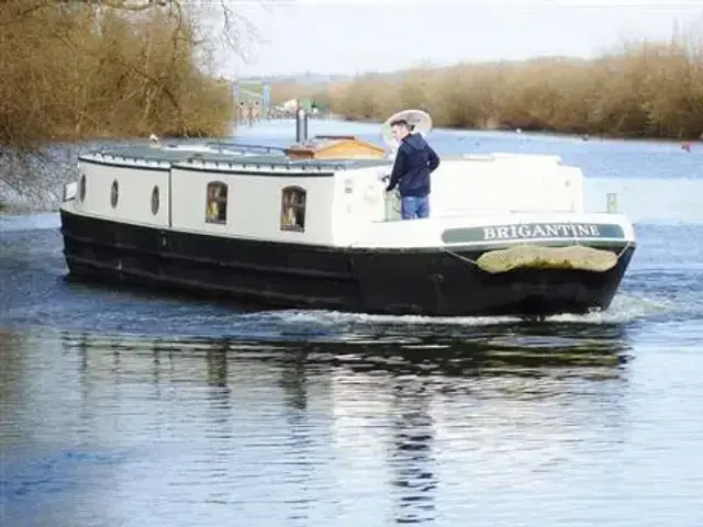 Brigantine 60 x 12'06" Chined Hull Barge