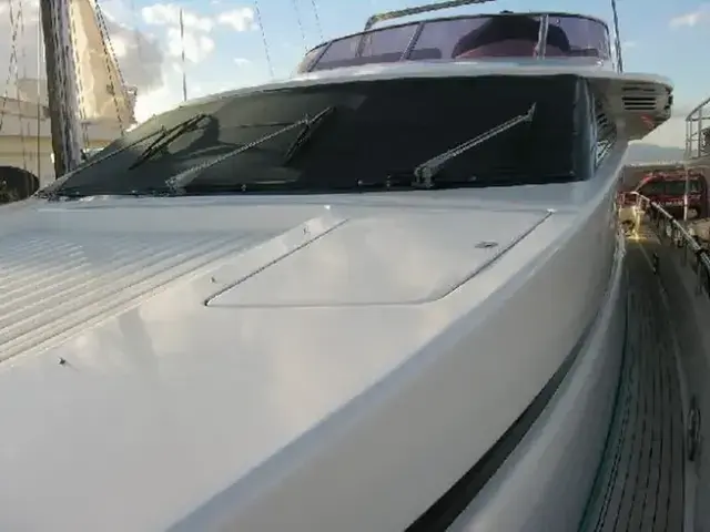 Elegance Yachts 65