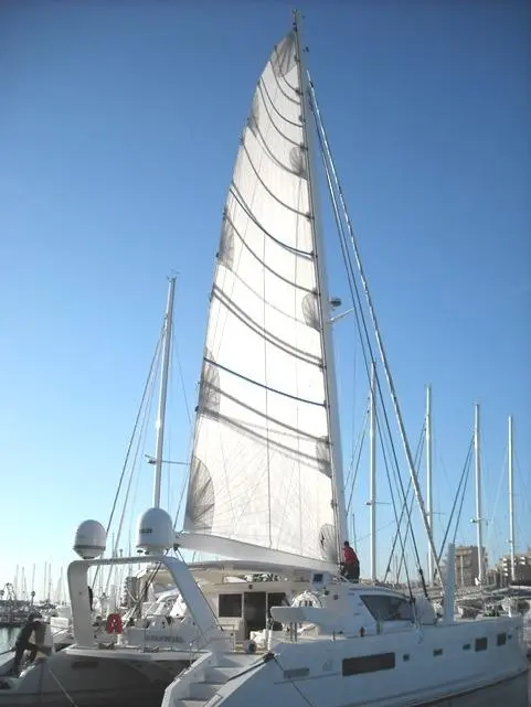 Catana 65