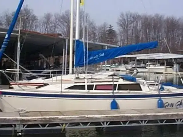 O'day 272 Masthead Sloop