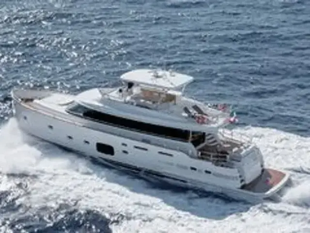 Azimut Magellano 76