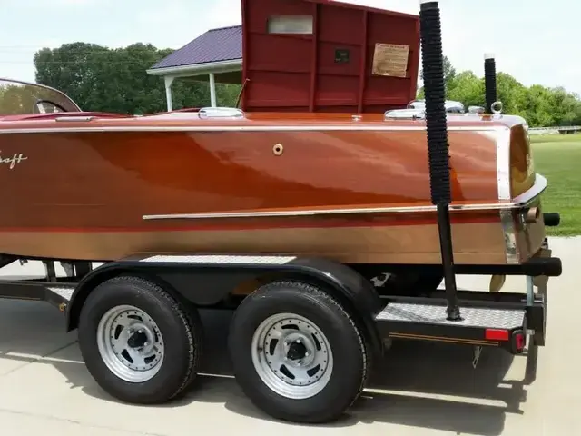 Chris-Craft Capri