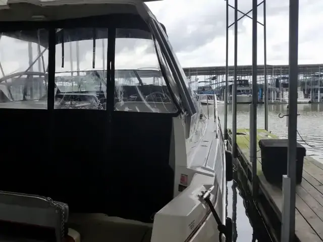 Bayliner AVANTI 3650