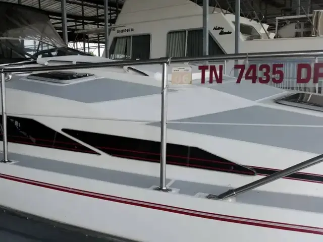 Bayliner AVANTI 3650