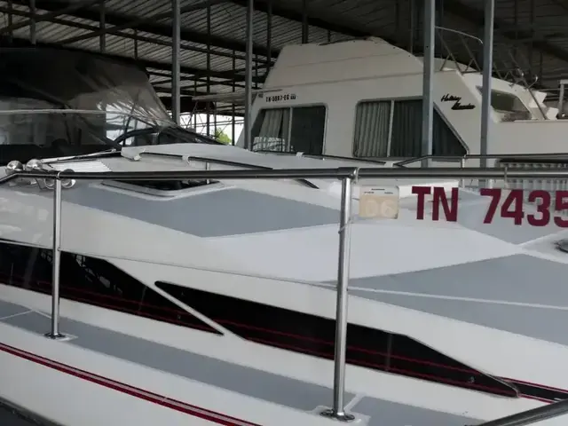 Bayliner AVANTI 3650