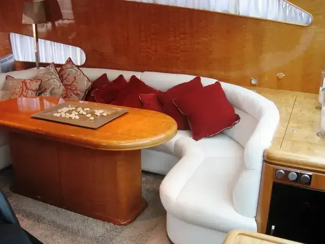 Elegance Yachts 65