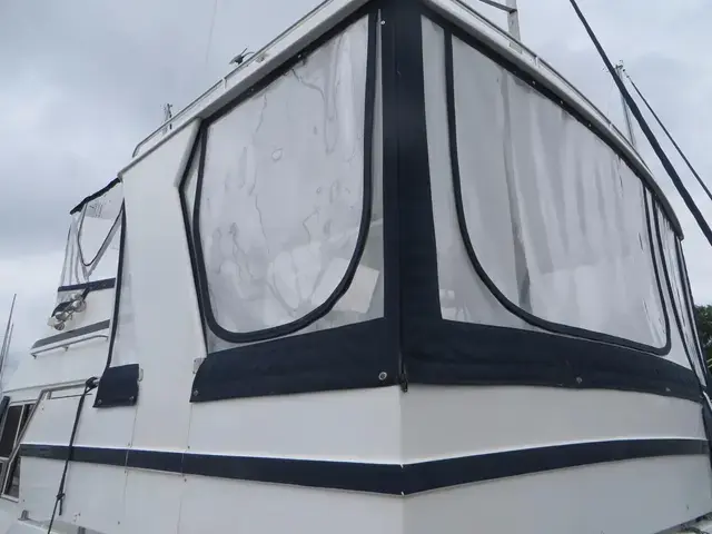 Heritage East 36 Sundeck Trawler