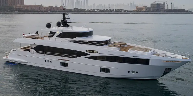 Majesty 100 - Gulf Craft