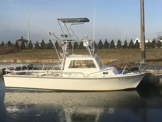 Columbia 25 Northsider 2 Pilothouse