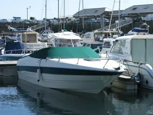 Bayliner 2352 Capri LX