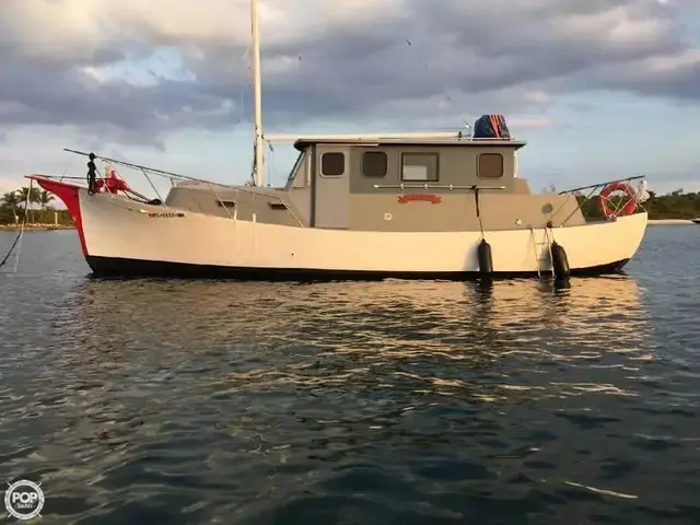 US Coast Guard 37 Motor Life Boat