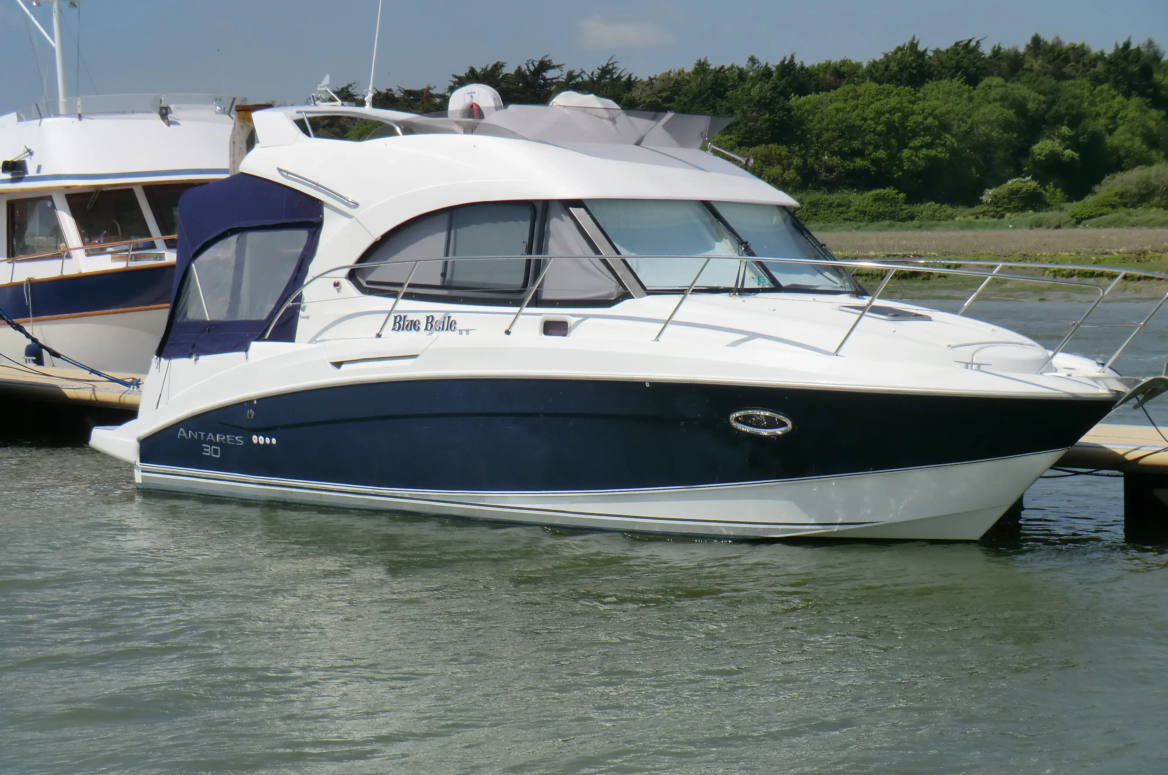 Beneteau Antares 30