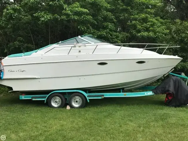 Chris-Craft Crown 232